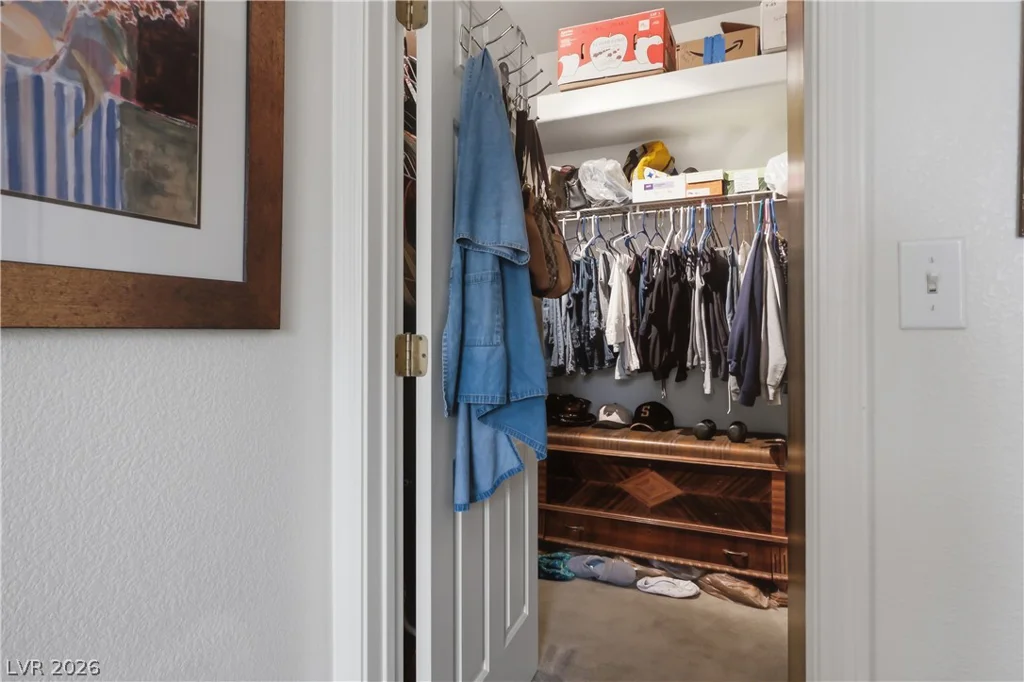 2002 Bellview, Las Vegas, NV 89134