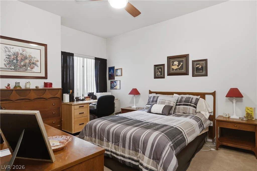 2002 Bellview, Las Vegas, NV 89134
