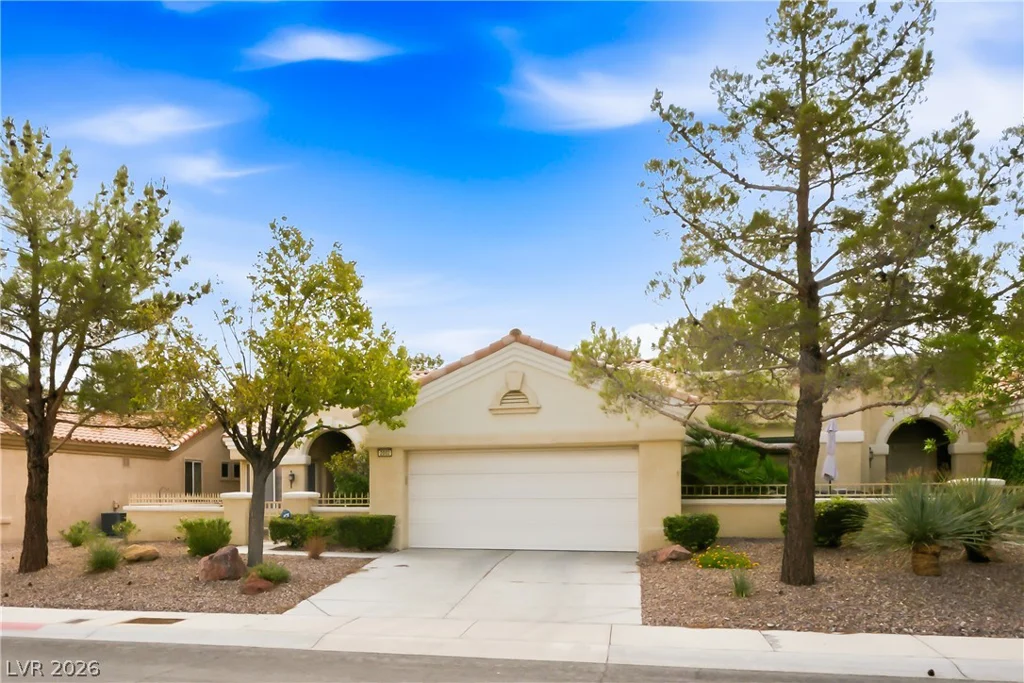2002 Bellview, Las Vegas, NV 89134