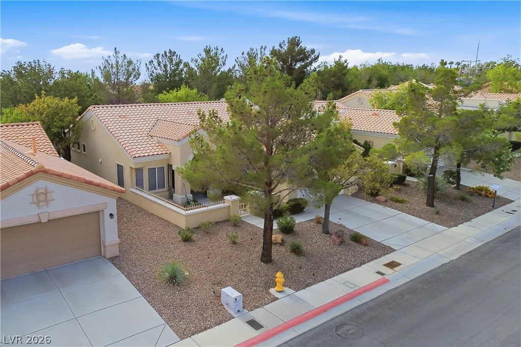 2002 Bellview, Las Vegas, NV 89134