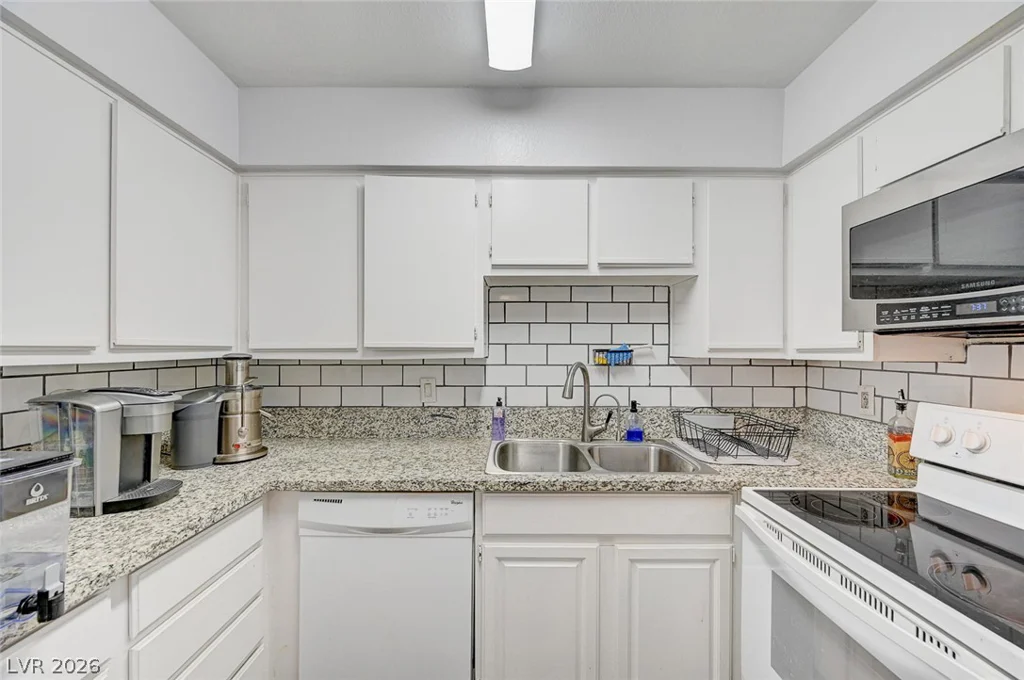 3151 Soaring Gulls, Las Vegas, NV 89128