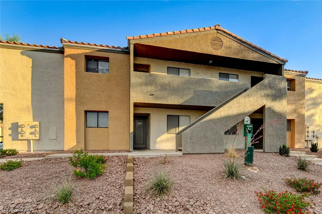3151 Soaring Gulls, Las Vegas, NV 89128