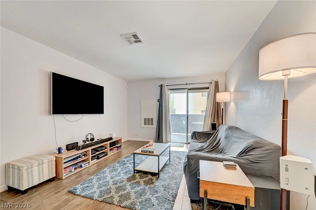 3151 Soaring Gulls, Las Vegas, NV 89128