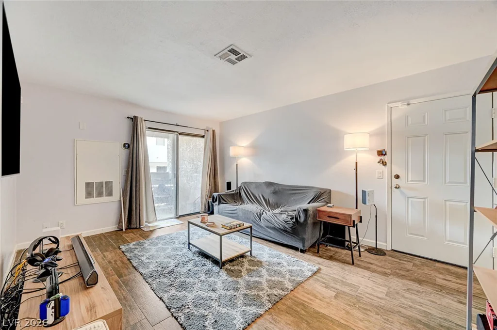 3151 Soaring Gulls, Las Vegas, NV 89128