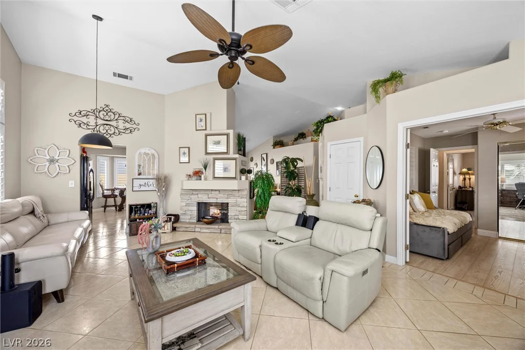 814 Manor Shores, Henderson, NV 89002