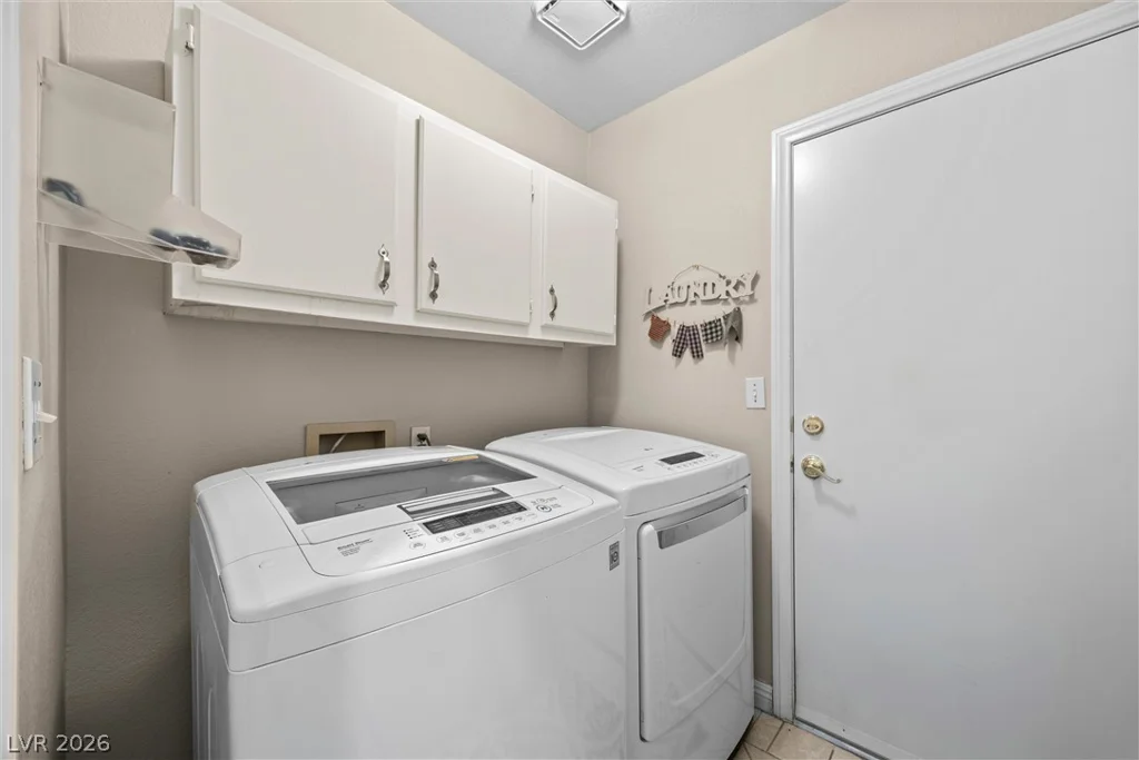 814 Manor Shores, Henderson, NV 89002