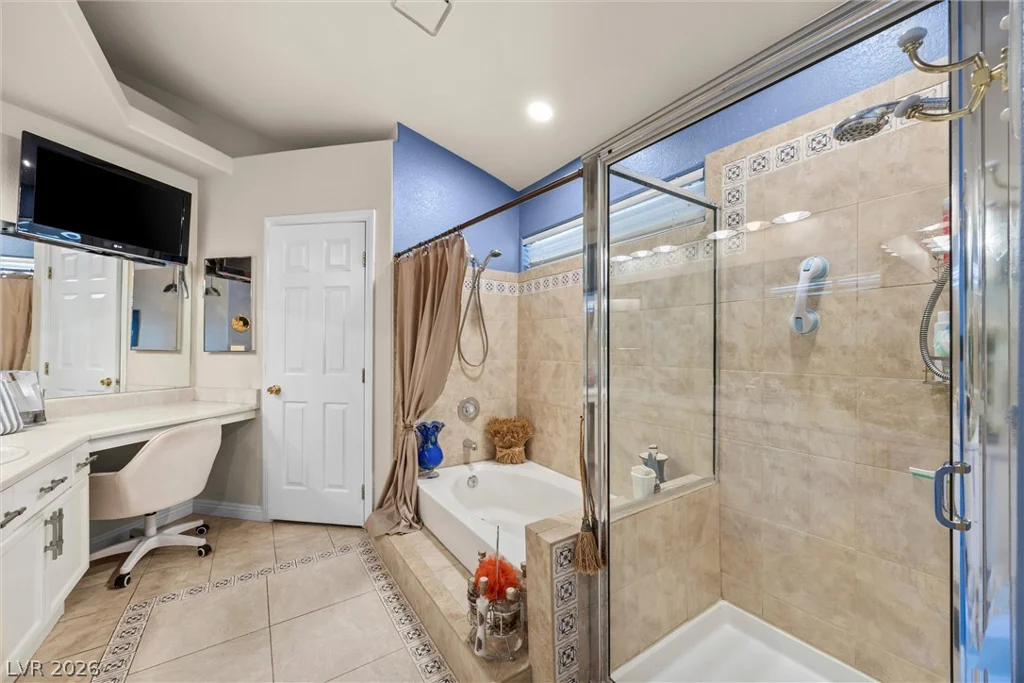 814 Manor Shores, Henderson, NV 89002