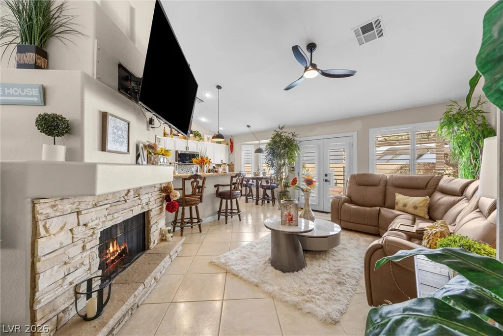 814 Manor Shores, Henderson, NV 89002