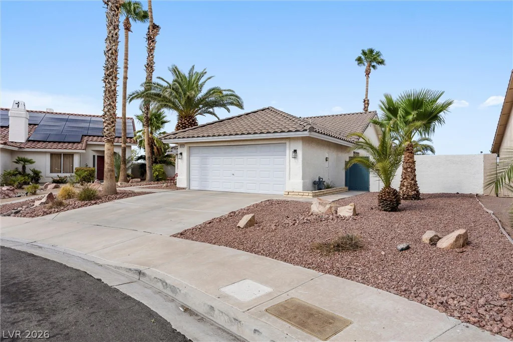 814 Manor Shores, Henderson, NV 89002
