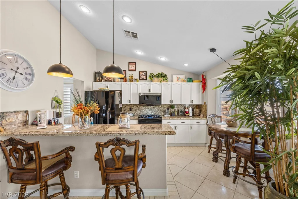 814 Manor Shores, Henderson, NV 89002