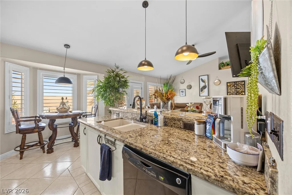 814 Manor Shores, Henderson, NV 89002