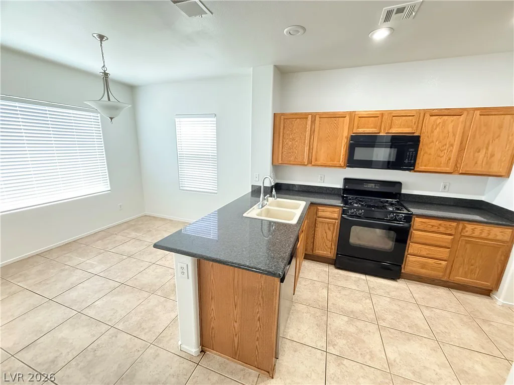 11231 Kenyan Sunshine, Las Vegas, NV 89138