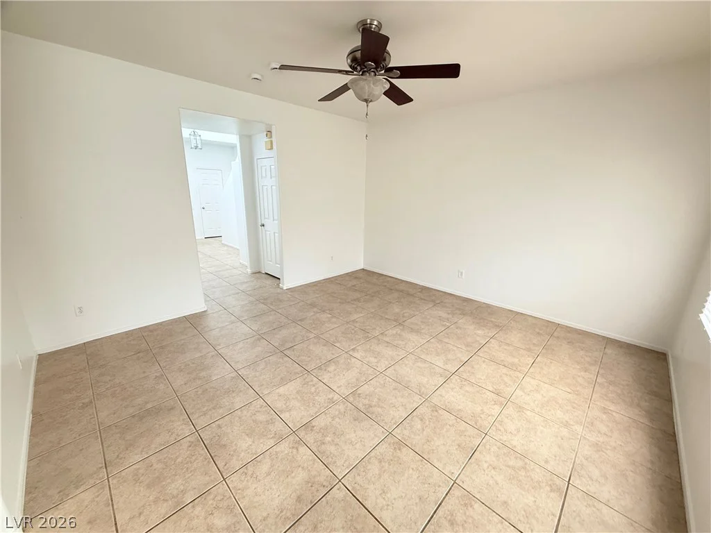 11231 Kenyan Sunshine, Las Vegas, NV 89138