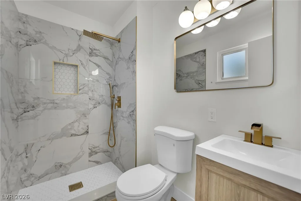 324 Duke, North Las Vegas, NV 89030