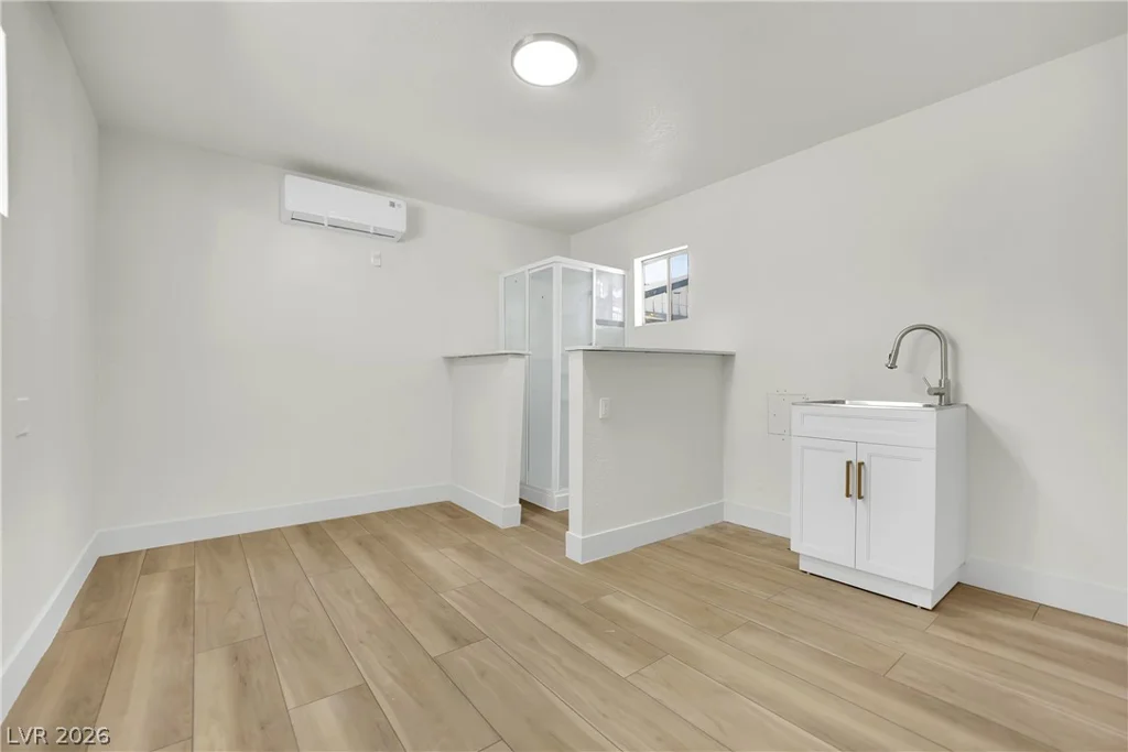 324 Duke, North Las Vegas, NV 89030