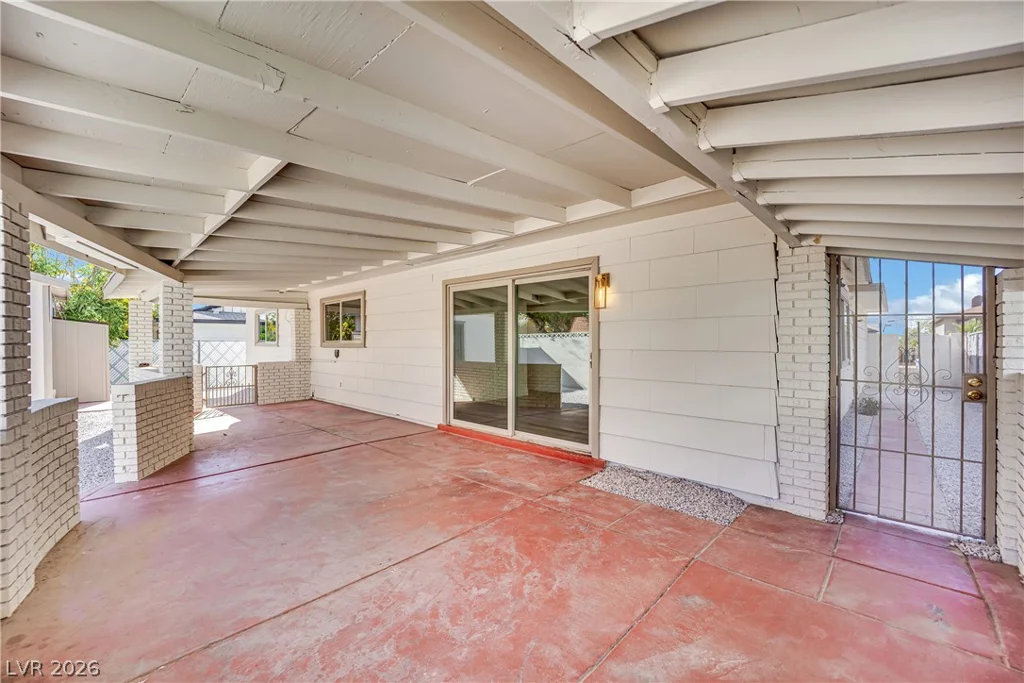 324 Duke, North Las Vegas, NV 89030