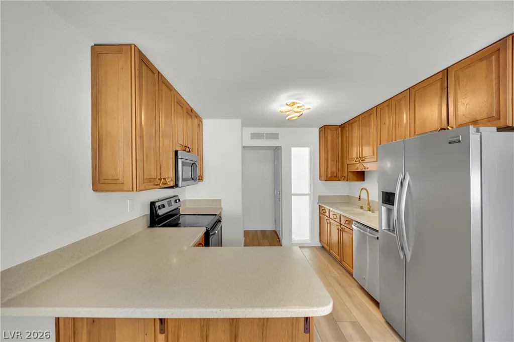 324 Duke, North Las Vegas, NV 89030