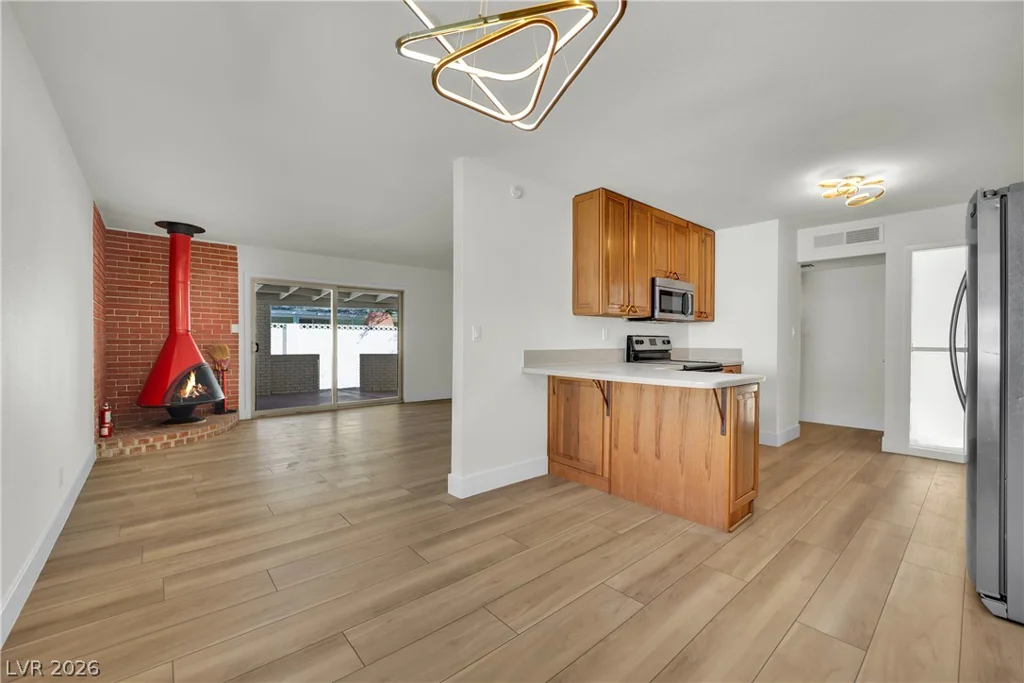 324 Duke, North Las Vegas, NV 89030