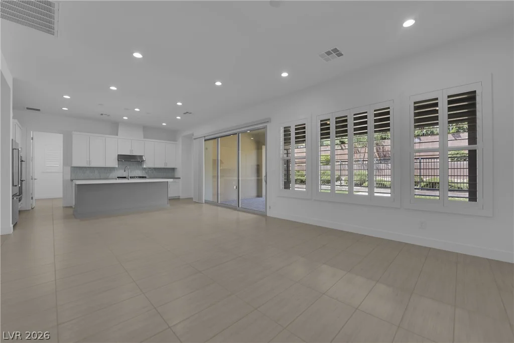 6677 Regency Stone, Las Vegas, NV 89148