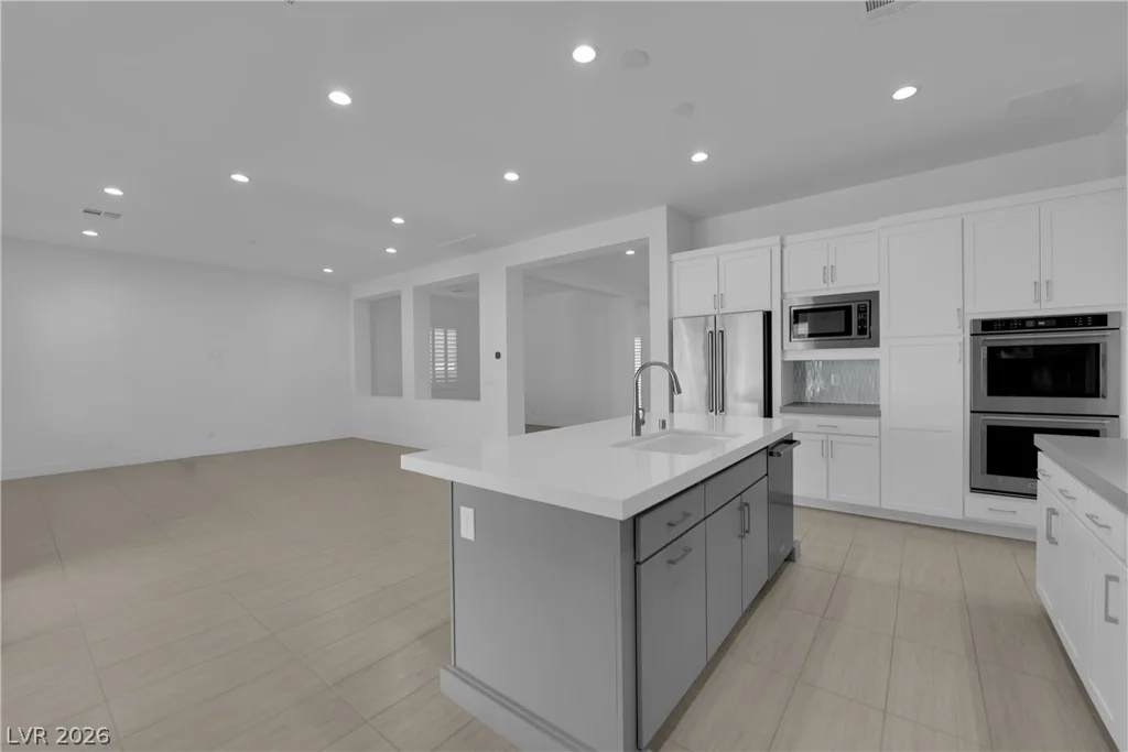 6677 Regency Stone, Las Vegas, NV 89148