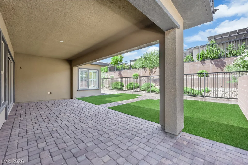 6677 Regency Stone, Las Vegas, NV 89148