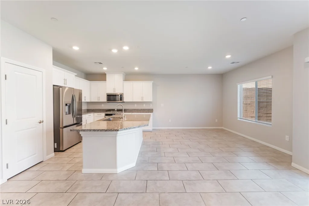 10748 Wild Poppy, Las Vegas, NV 89129