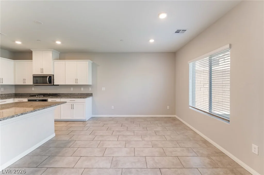 10748 Wild Poppy, Las Vegas, NV 89129