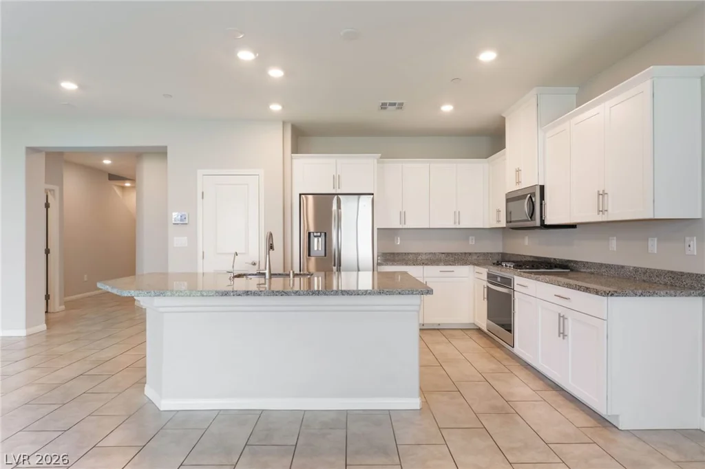 10748 Wild Poppy, Las Vegas, NV 89129