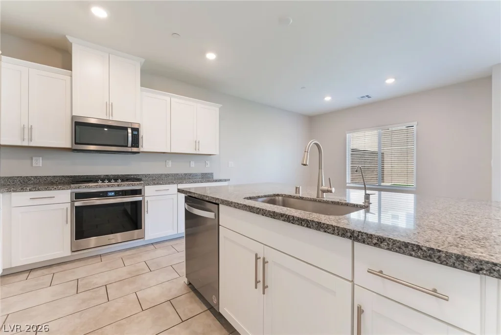 10748 Wild Poppy, Las Vegas, NV 89129