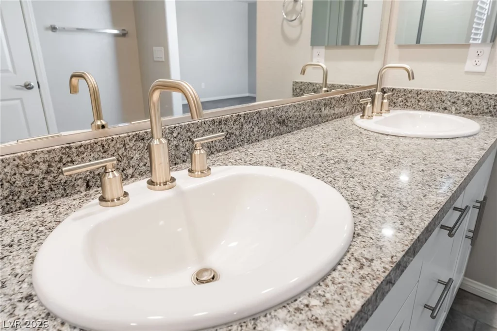 10748 Wild Poppy, Las Vegas, NV 89129