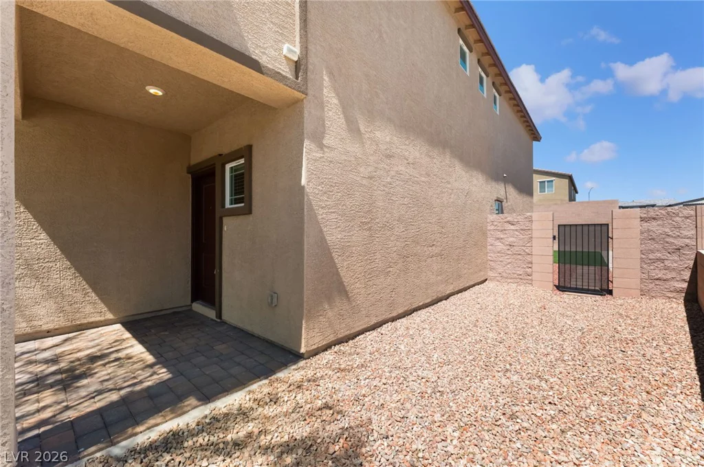 10748 Wild Poppy, Las Vegas, NV 89129