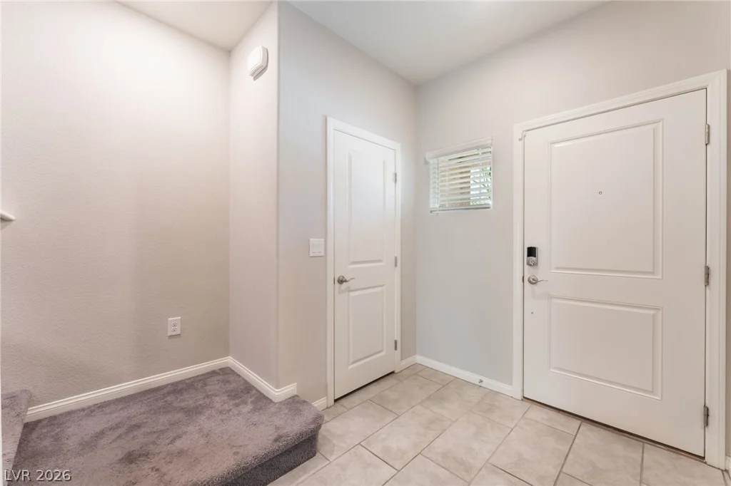 10748 Wild Poppy, Las Vegas, NV 89129