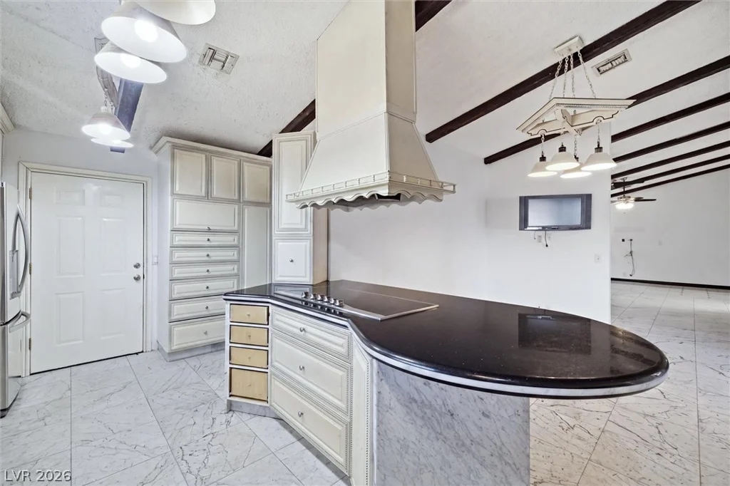 3075 Rosanna, Las Vegas, NV 89117