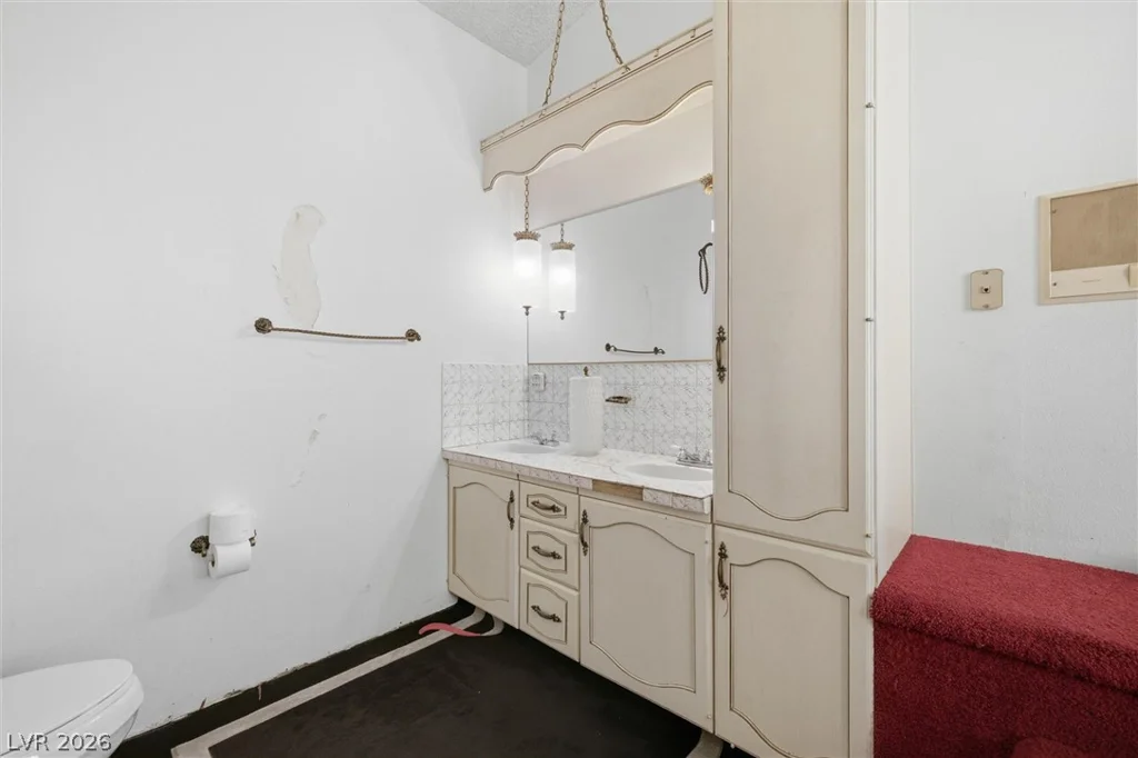 3075 Rosanna, Las Vegas, NV 89117