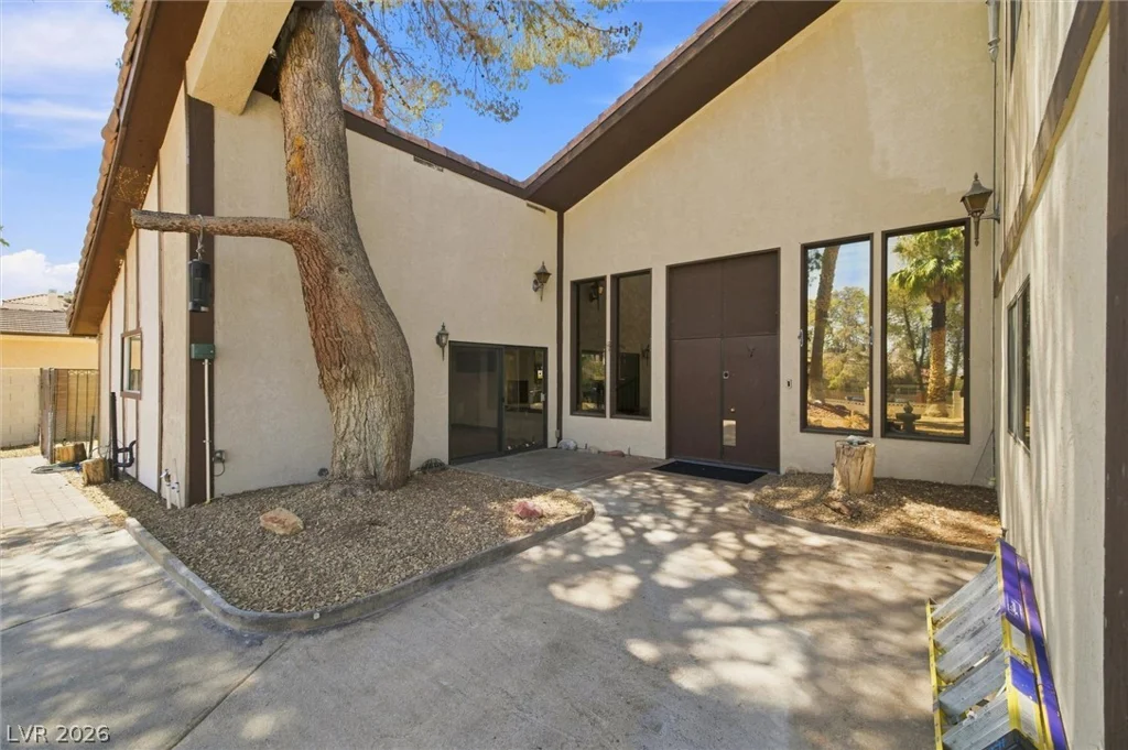 3075 Rosanna, Las Vegas, NV 89117