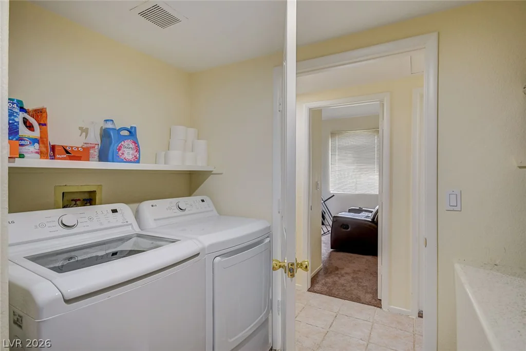 8301 Boseck, Las Vegas, NV 89145