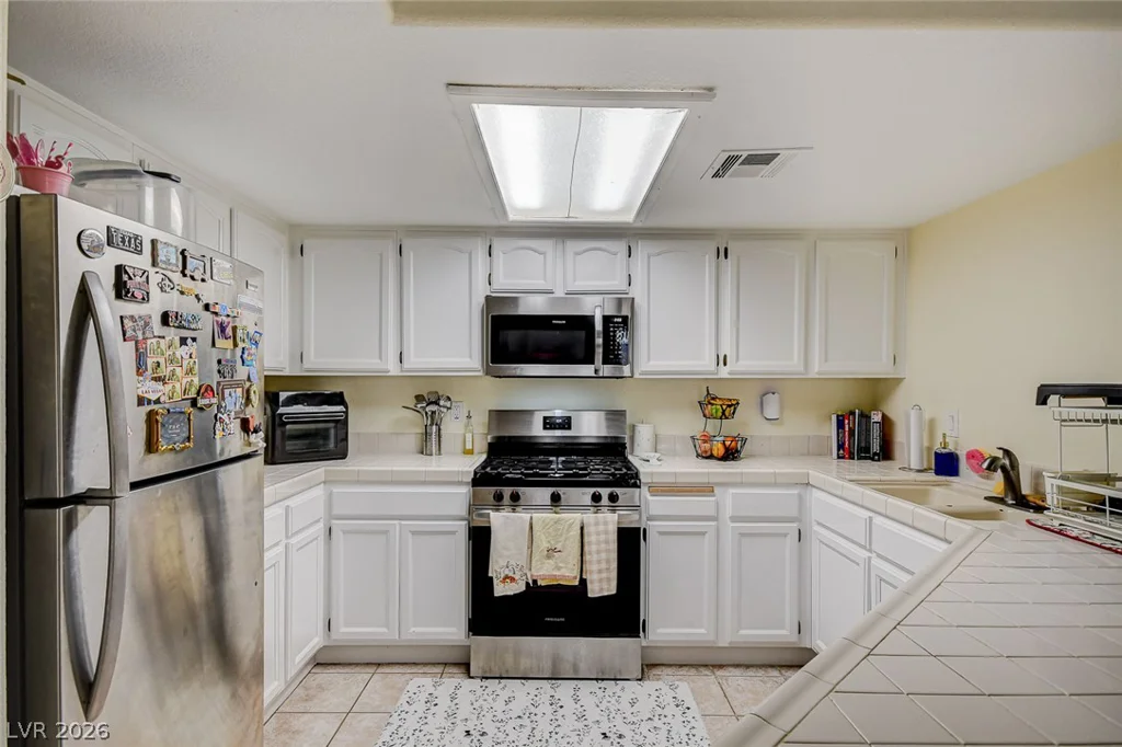 8301 Boseck, Las Vegas, NV 89145