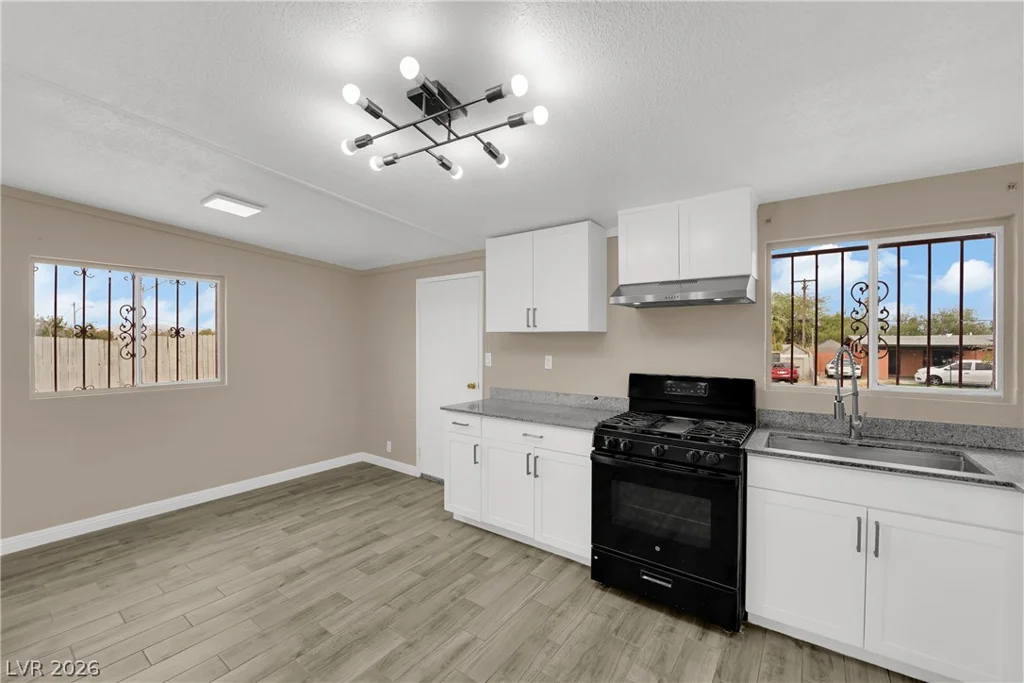 2084 Palma Vista, Las Vegas, NV 89169