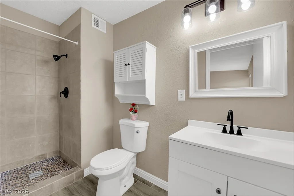 2084 Palma Vista, Las Vegas, NV 89169
