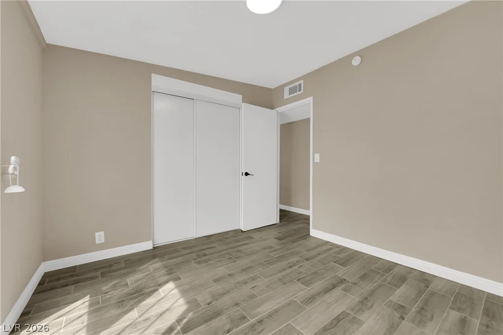 2084 Palma Vista, Las Vegas, NV 89169