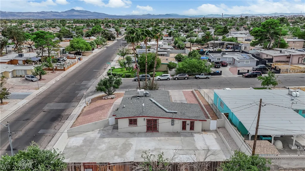 2084 Palma Vista, Las Vegas, NV 89169