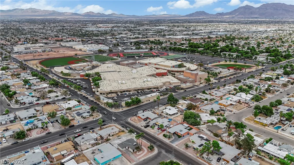 2084 Palma Vista, Las Vegas, NV 89169