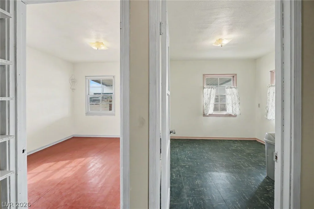 2313 McCarran, North Las Vegas, NV 89030
