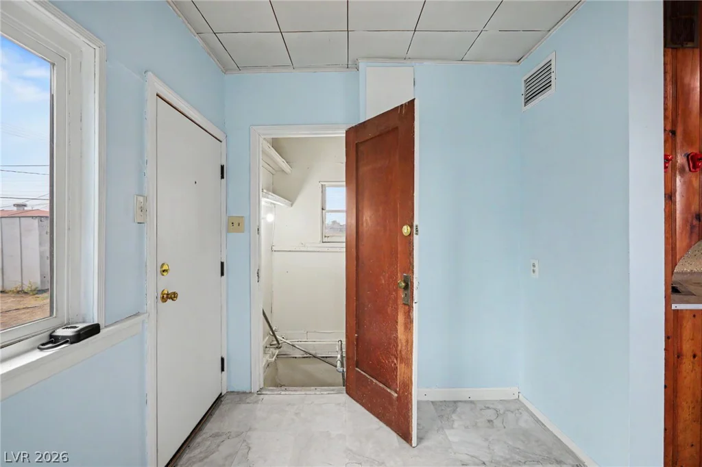 2313 McCarran, North Las Vegas, NV 89030