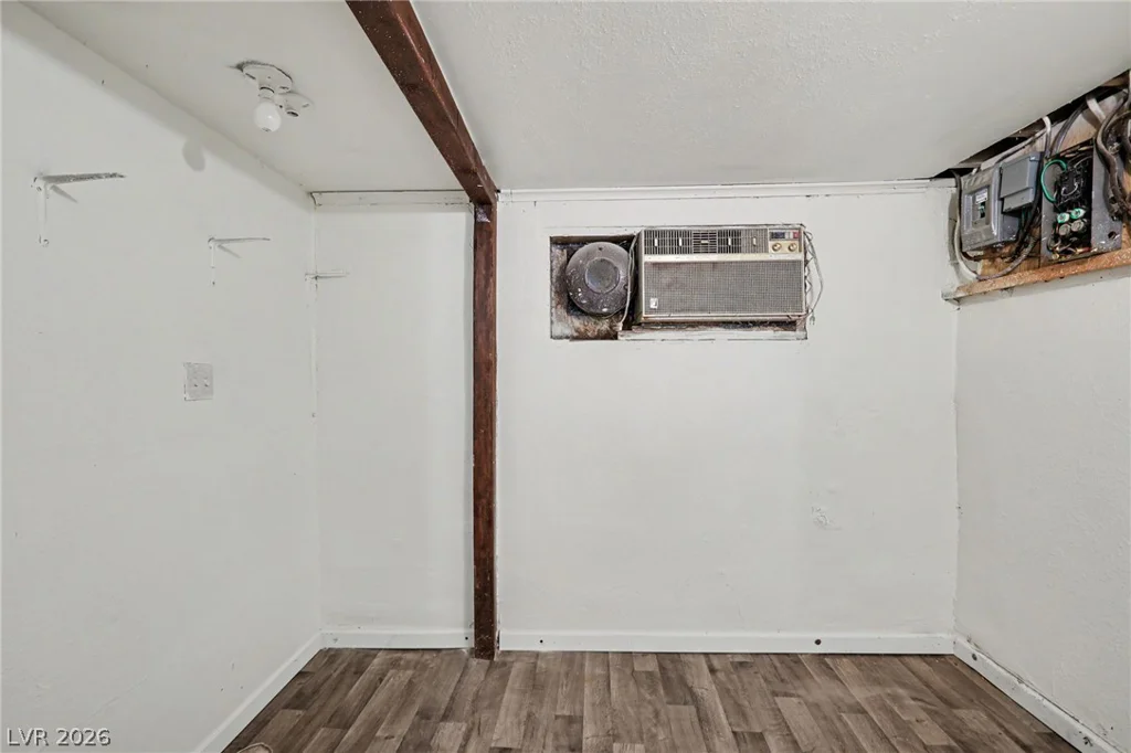 2313 McCarran, North Las Vegas, NV 89030