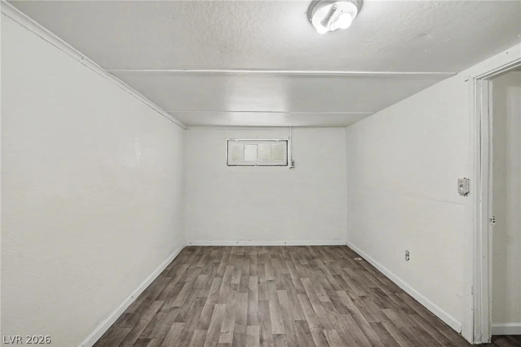 2313 McCarran, North Las Vegas, NV 89030
