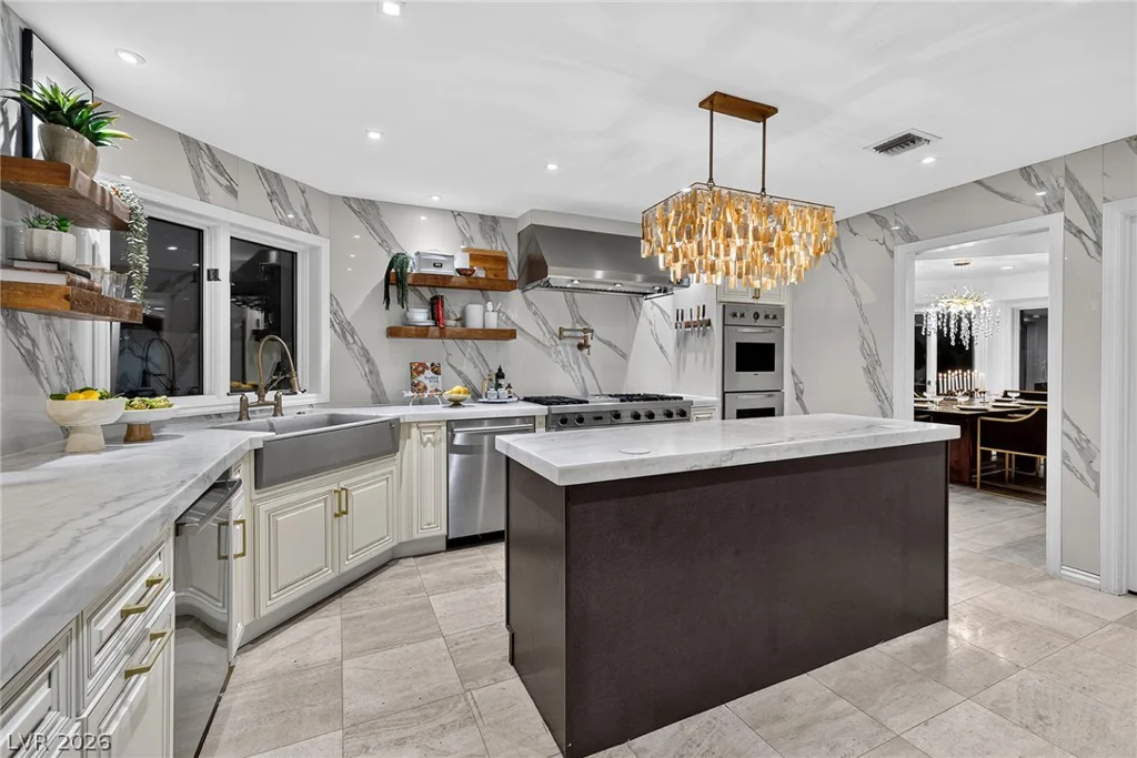 2919 Reiger, Las Vegas, NV 89117