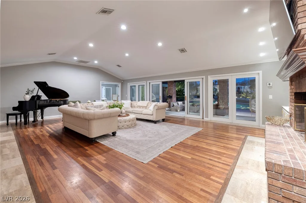 2919 Reiger, Las Vegas, NV 89117