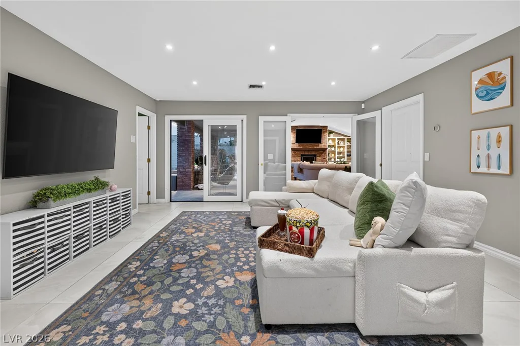 2919 Reiger, Las Vegas, NV 89117