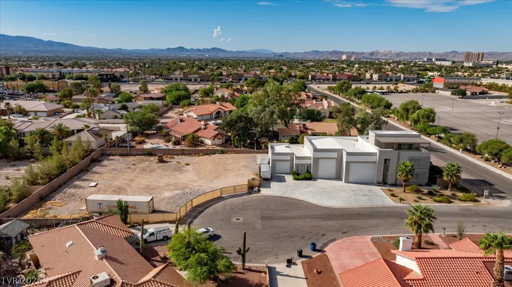 La Cienega, Las Vegas, NV 89119